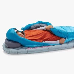 Sea To Summit Trek Womens Down Sleeping Bag -9°C -Camp Life Shop TrekDownSleepingBagWomens 1C 30FRegular ASL041171 330201 MODEL 8 a0c44b54 68a9 4b2d bc28 8441c771821a