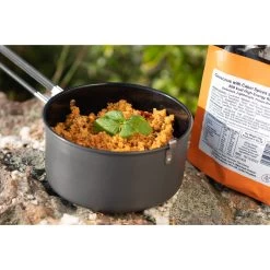 Expedition Foods Couscous With Cajun Spices And Vegetables (800kcal) -Camp Life Shop vegan couscous with cajun spices and vegetables prepared 1